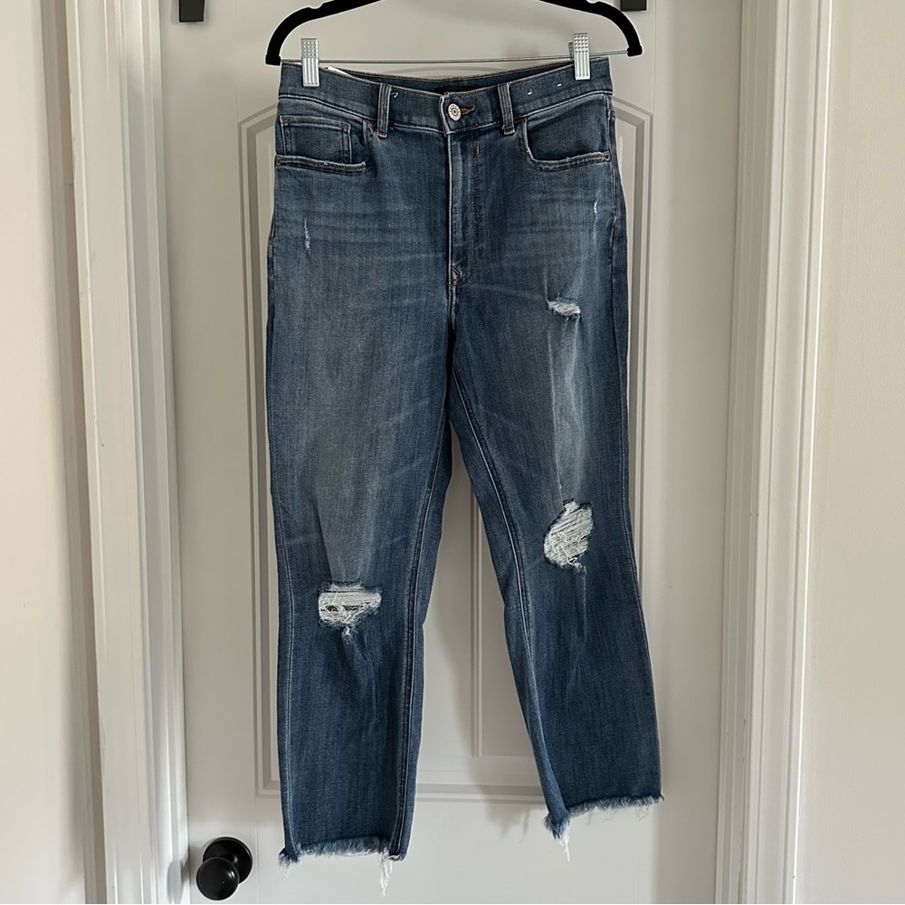 Express distressed denim. Size 6R.